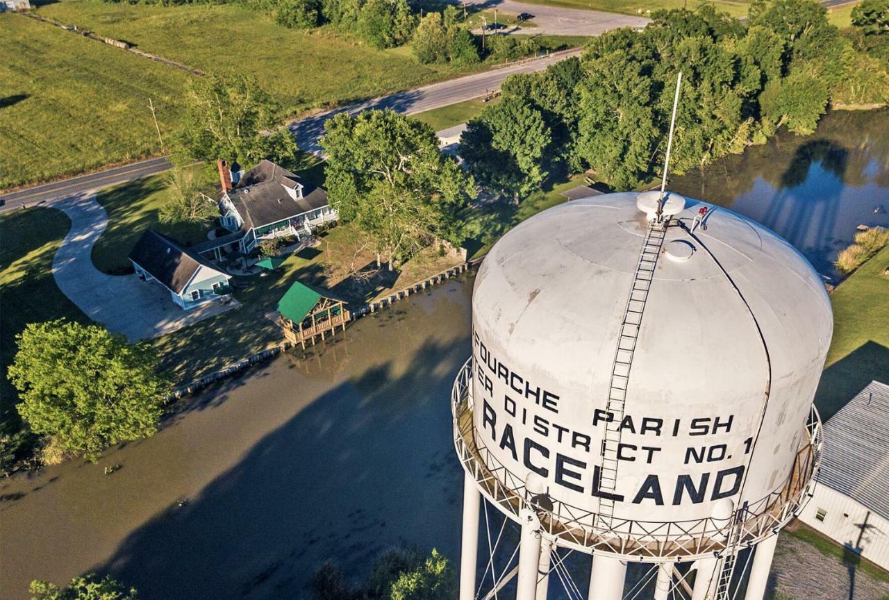 A Chateau On The Bayou Bed & Breakfast Raceland Buitenkant foto